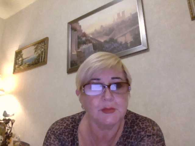 KarinkaSweet live cam on BongaCams