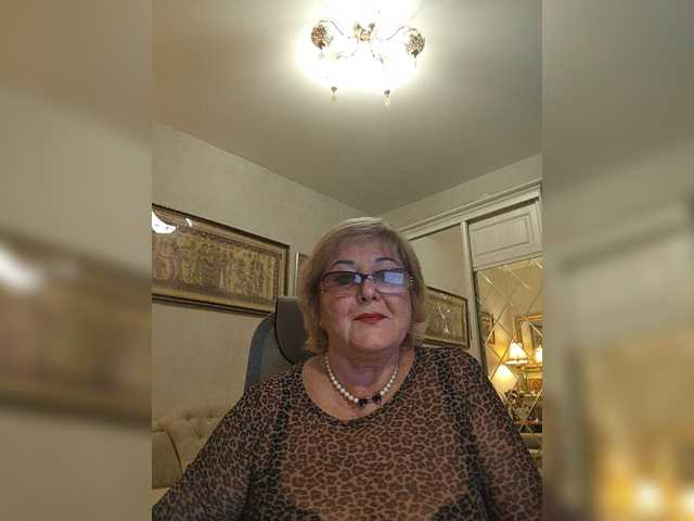 KarinkaSweet live cam