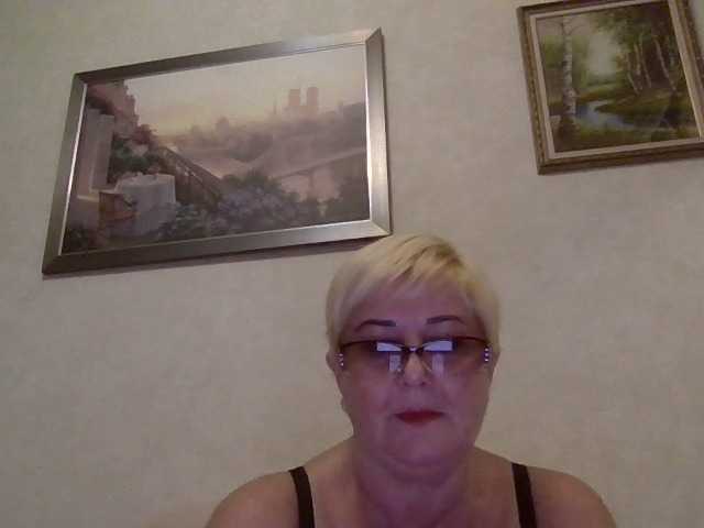 KarinkaSweet live cam on BongaCams