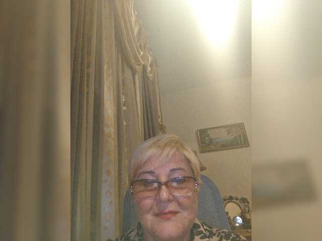 KarinkaSweet live cam on BongaCams