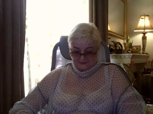 KarinkaSweet live cam on BongaCams