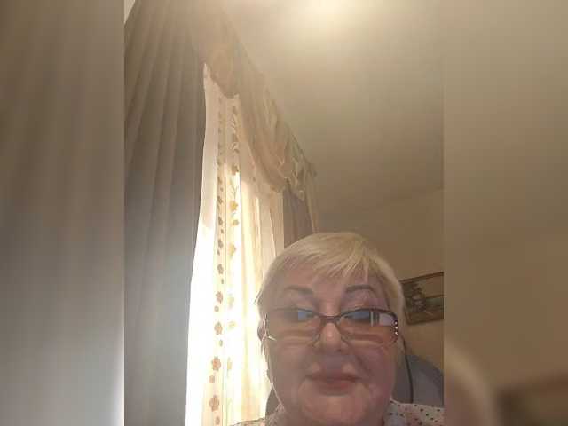KarinkaSweet live cam preview