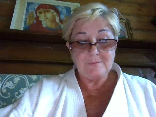 KarinkaSweet live cam on BongaCams