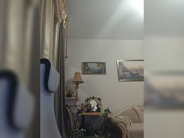KarinkaSweet live webcam show