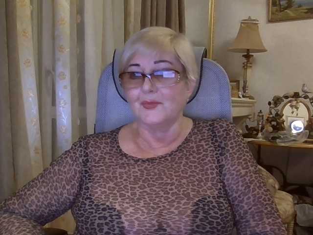 KarinkaSweet live cam preview