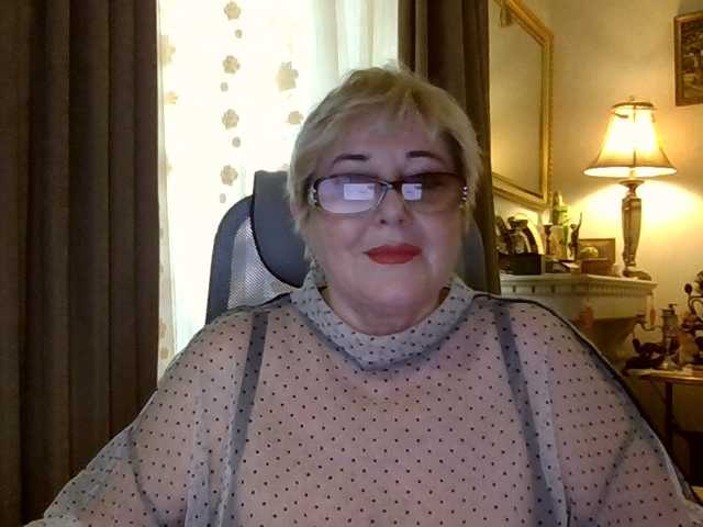 KarinkaSweet live cam preview