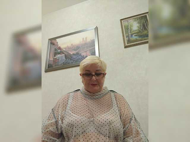 KarinkaSweet live cam on BongaCams