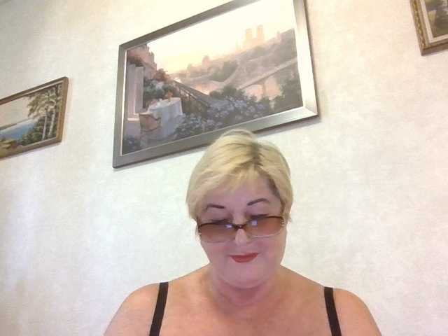 KarinkaSweet live cam preview