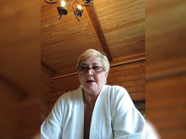 KarinkaSweet live cam on BongaCams
