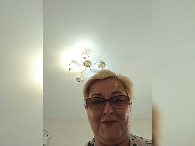 KarinkaSweet live cam on BongaCams