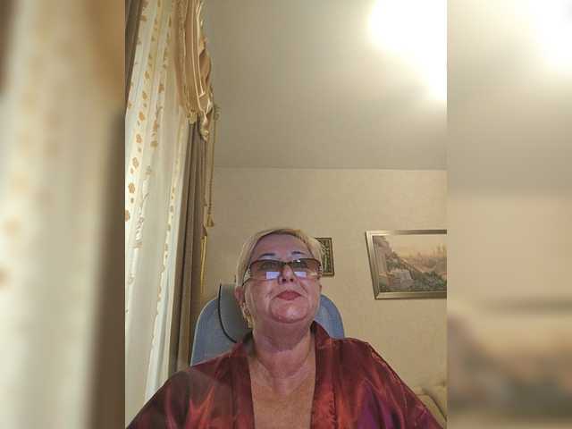 KarinkaSweet live cam on BongaCams