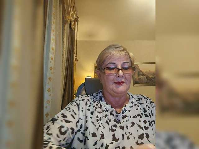 KarinkaSweet live cam