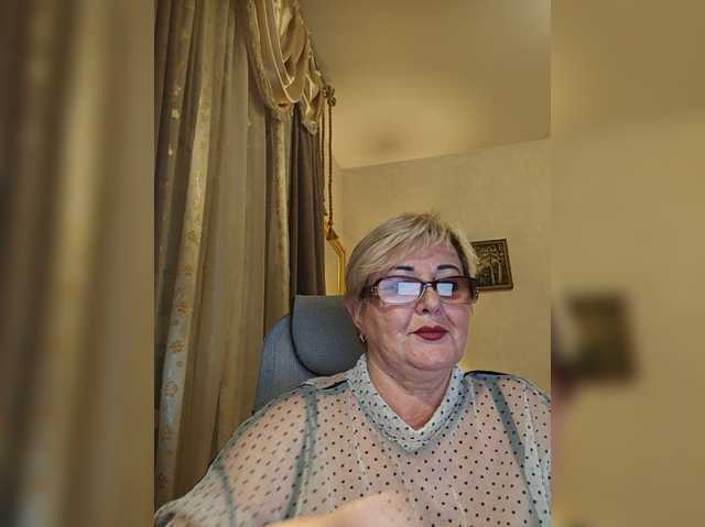 KarinkaSweet webcam