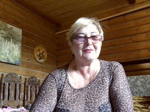 KarinkaSweet live cam preview