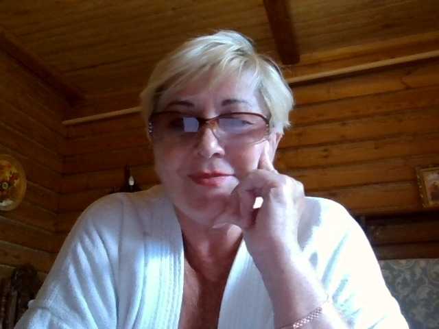 KarinkaSweet live cam on BongaCams