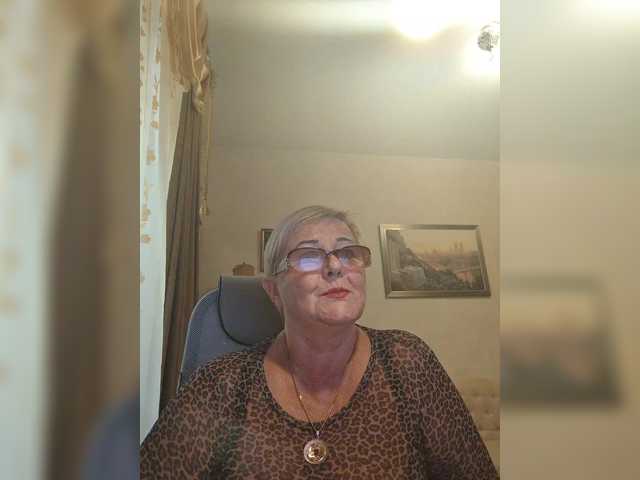 KarinkaSweet live cam