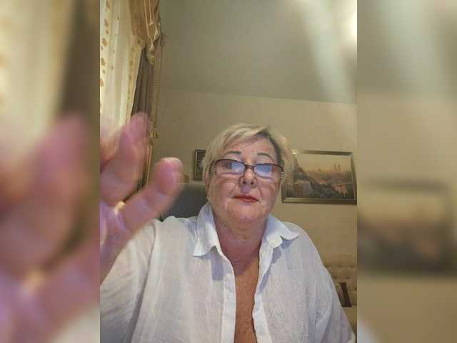 KarinkaSweet live cam