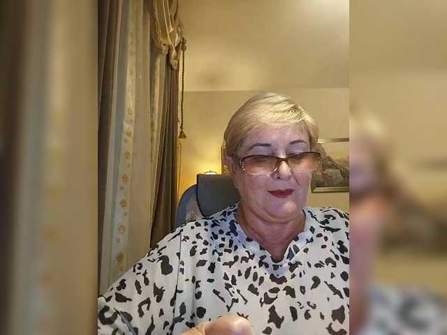 KarinkaSweet live webcam show