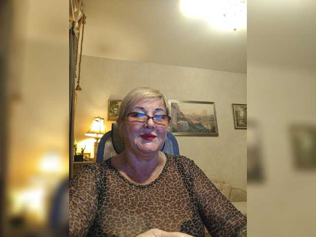 KarinkaSweet live cam on BongaCams