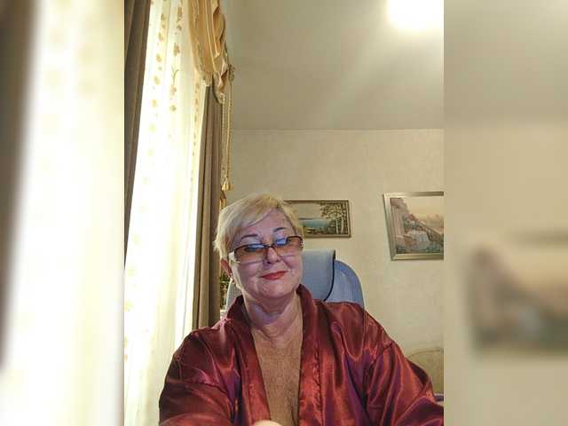 KarinkaSweet live cam on BongaCams