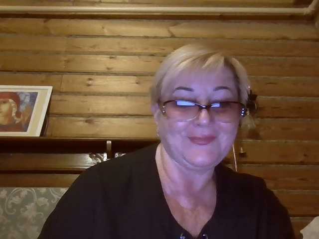 KarinkaSweet live cam on BongaCams
