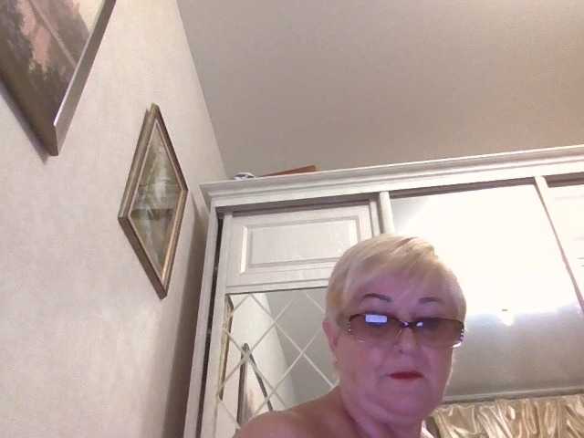 KarinkaSweet live webcam show