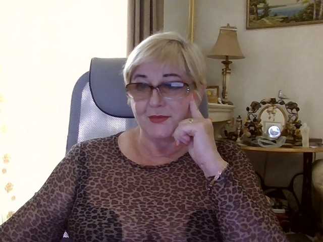 KarinkaSweet live cam preview