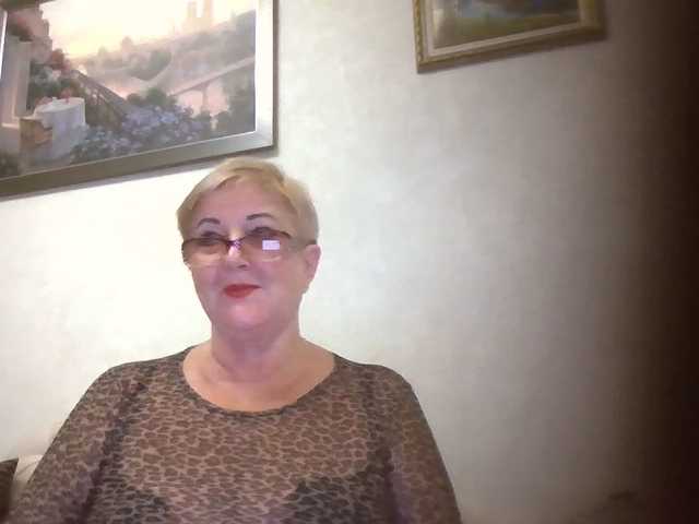 KarinkaSweet live cam on BongaCams