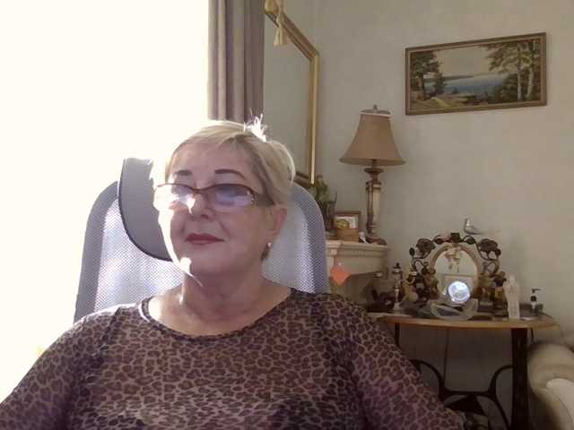 KarinkaSweet live cam on BongaCams