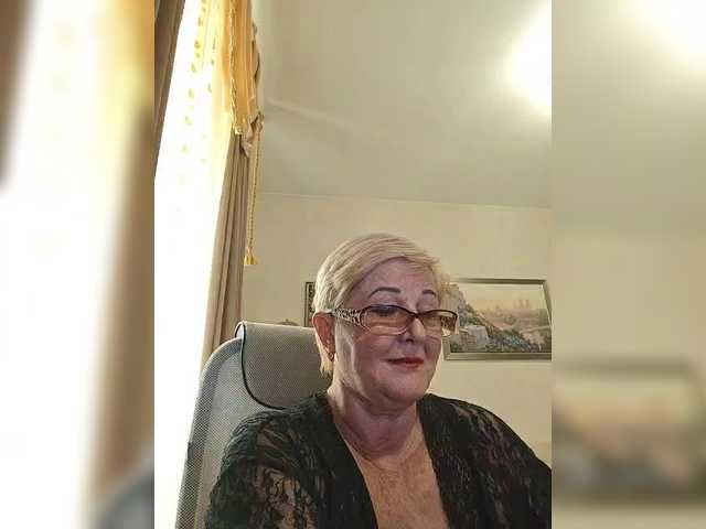 go to chat with KarinkaSweet