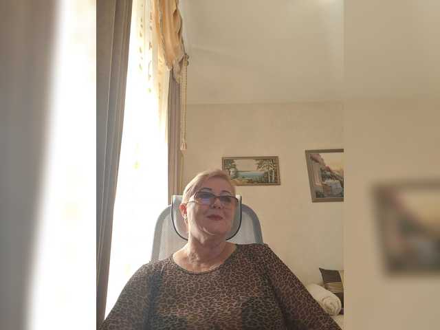 KarinkaSweet live cam