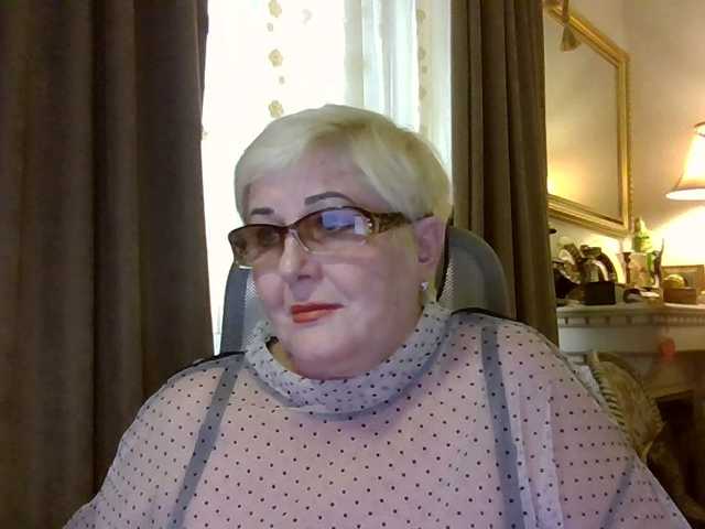 KarinkaSweet in webcam