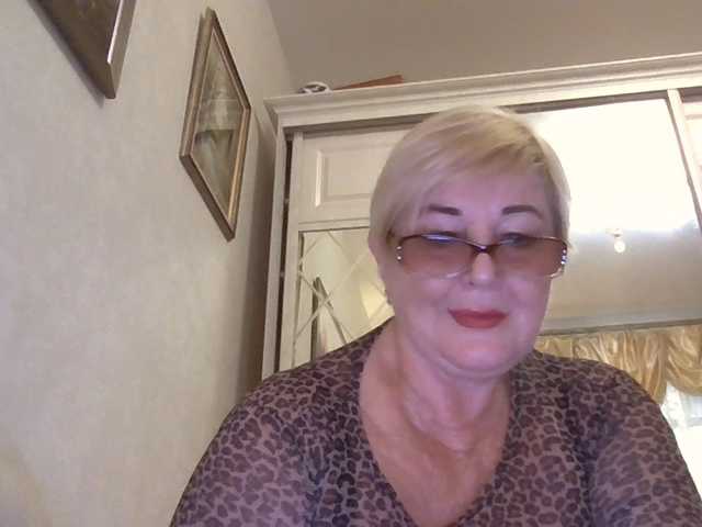 KarinkaSweet live cam preview