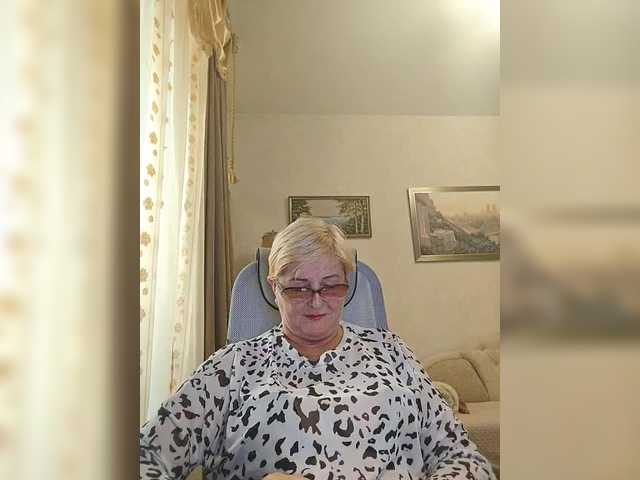 KarinkaSweet live webcam show