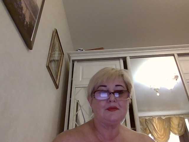 KarinkaSweet live cam preview