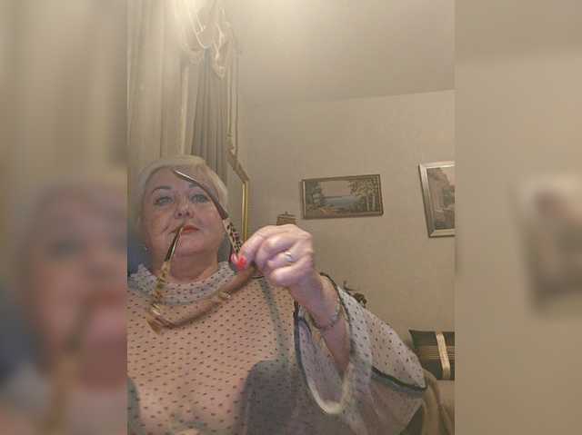 KarinkaSweet live cam on BongaCams