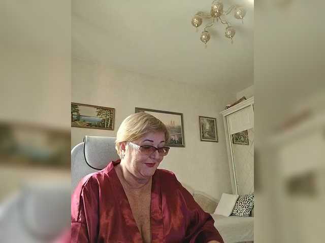 KarinkaSweet live cam on BongaCams