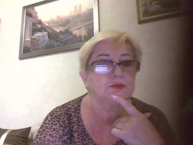 KarinkaSweet live cam on BongaCams