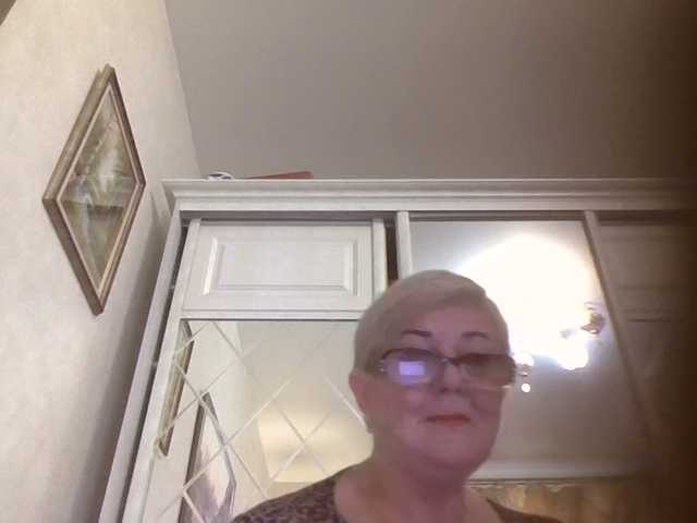 KarinkaSweet live cam on BongaCams