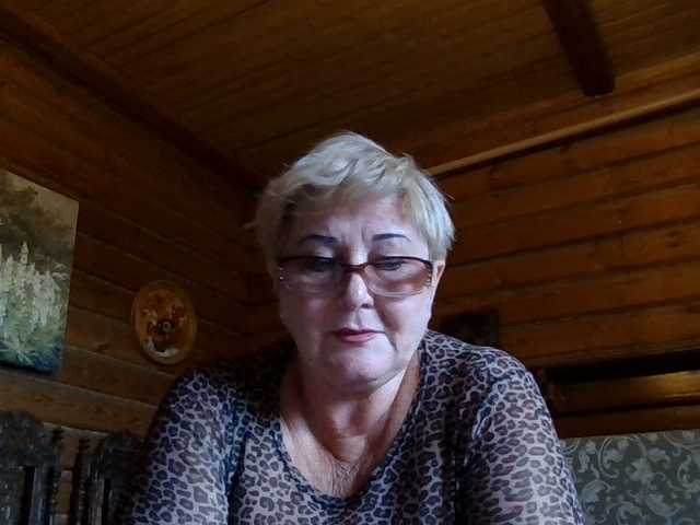 KarinkaSweet live cam on BongaCams