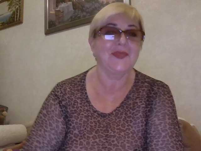 KarinkaSweet live cam on BongaCams