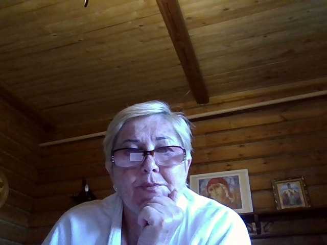 KarinkaSweet live cam on BongaCams