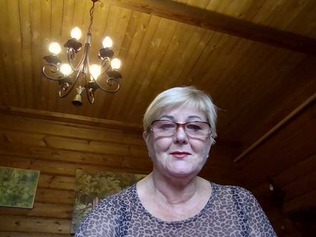 KarinkaSweet live cam preview