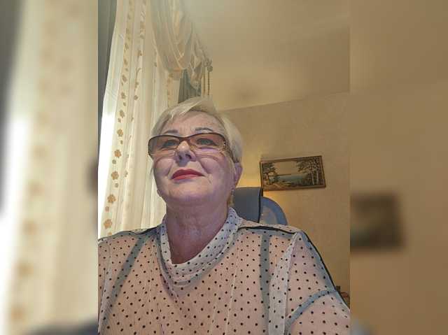 KarinkaSweet live cam