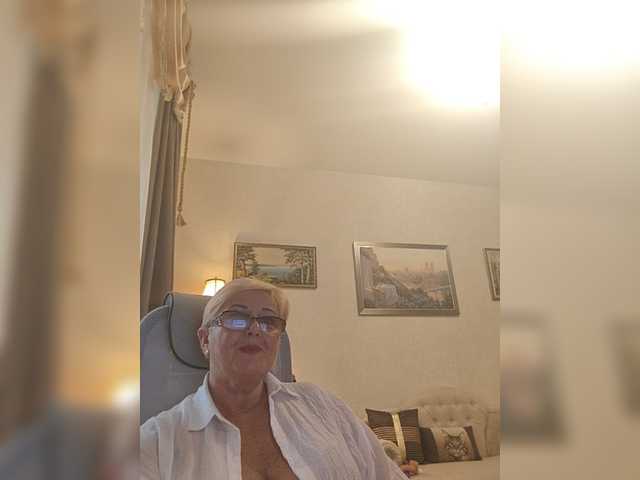 KarinkaSweet Live Cam on BongaCams