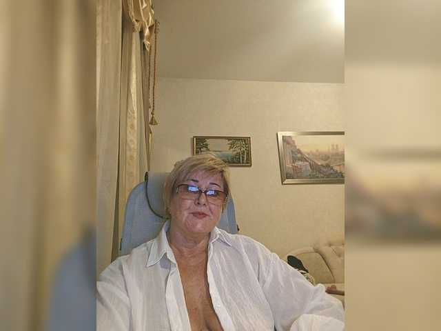 KarinkaSweet live cam