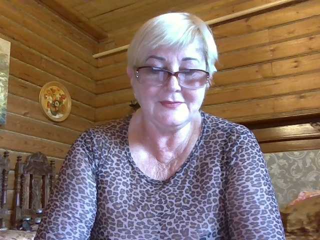 KarinkaSweet live cam preview