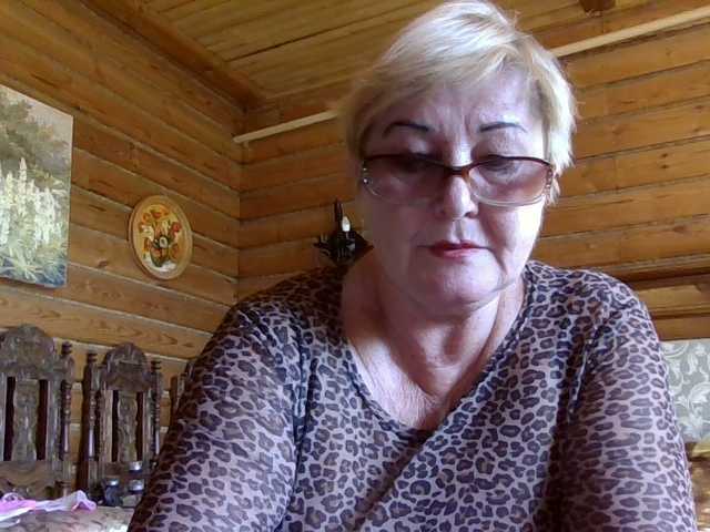KarinkaSweet live cam preview