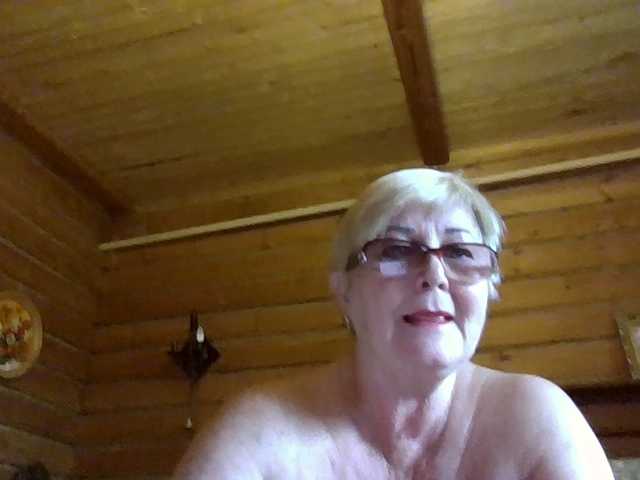 KarinkaSweet live cam preview