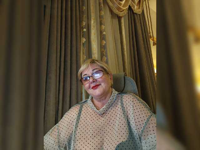 KarinkaSweet, en vivo ahora en BongaCams